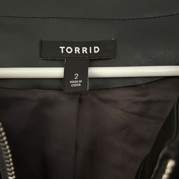 Torrid Black Leather Cropped Jacket - Picture 3 of 3